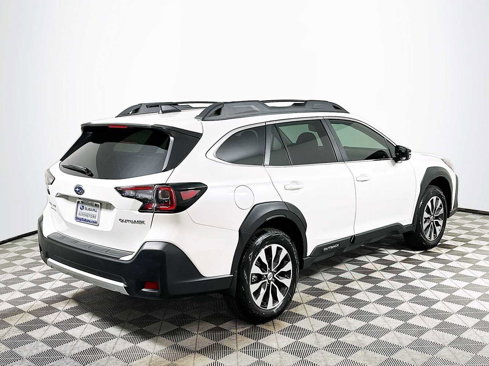 Certified 2025 Subaru Outback Limited w/ Popular Package #2 image 7