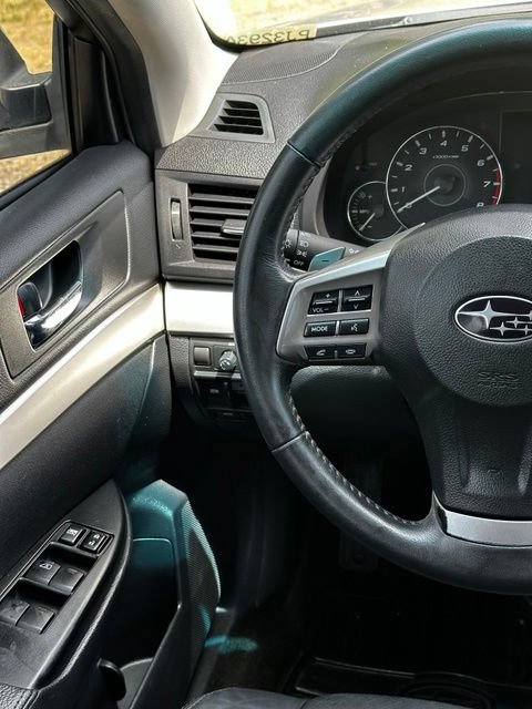 Used 2012 Subaru Legacy 2.5i Premium AWD/4WD image 27