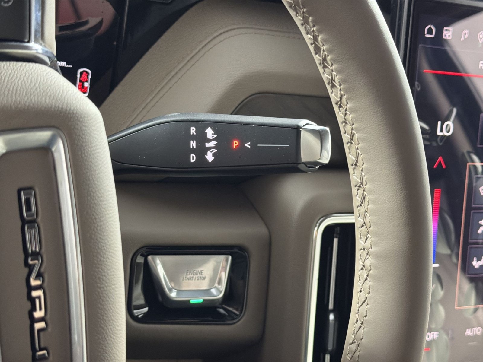 New 2026 GMC Yukon XL Denali AWD/4WD image 22
