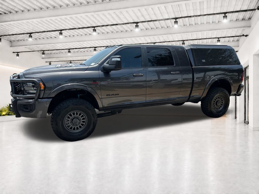 Used 2024 RAM 3500 Limited AWD/4WD image 4