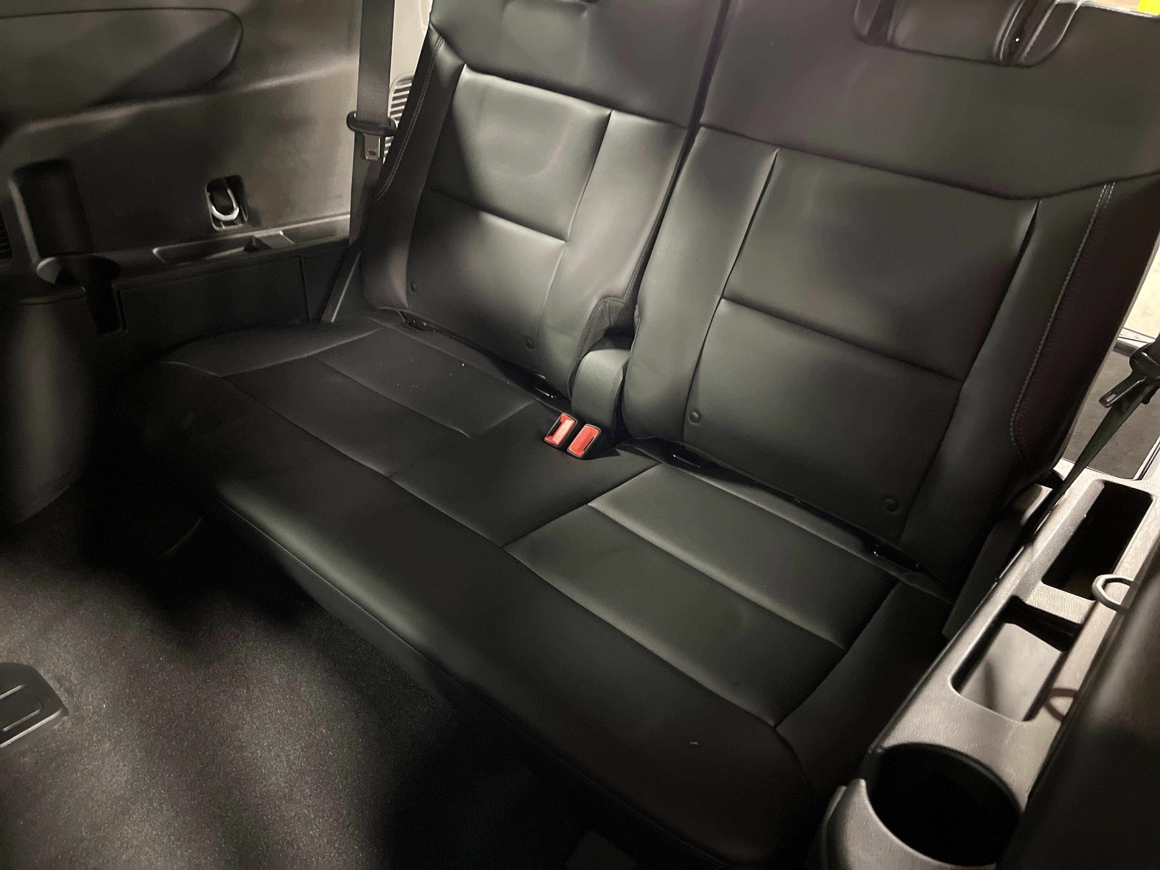 Used 2023 Ford Explorer XLT w/ Equipment Group 202A image 12