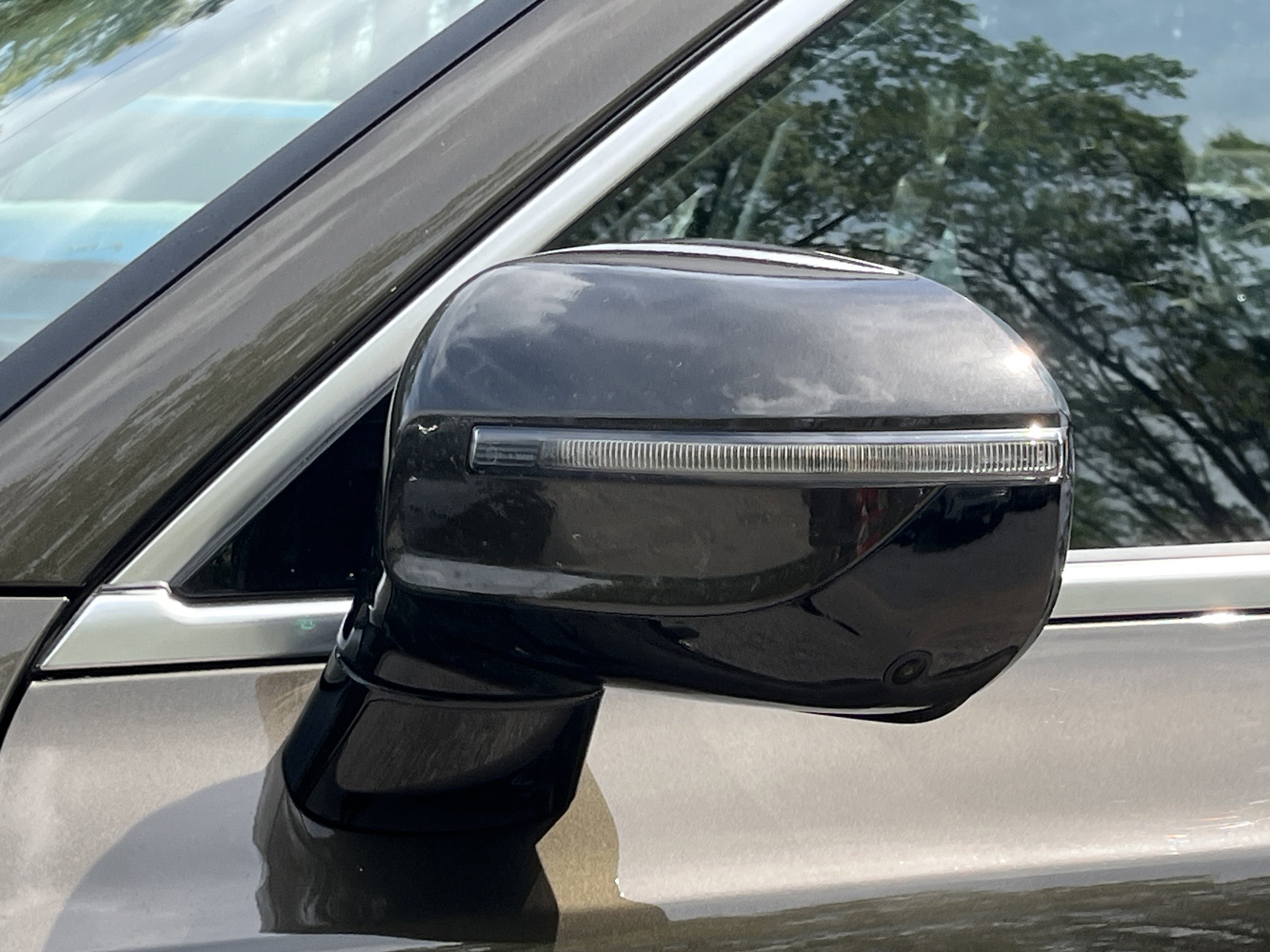 Used 2023 Kia Telluride SX image 35