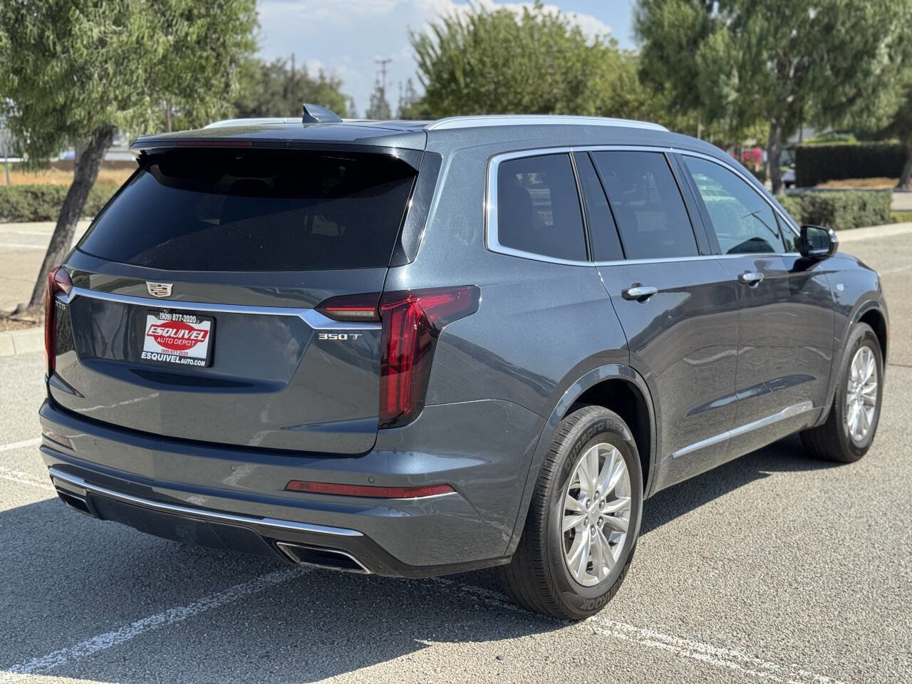 Used 2021 Cadillac XT6 Luxury image 3