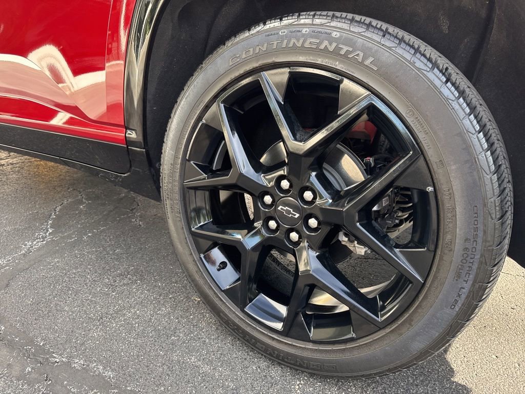 Used 2024 Chevrolet Traverse RS w/ LPO, Floor Liner Package AWD/4WD image 8