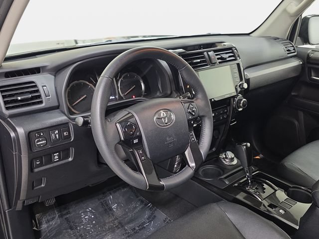 Certified 2020 Toyota 4Runner Nightshade AWD/4WD image 13