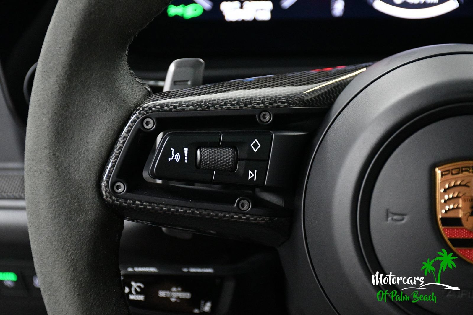 Used 2025 Porsche Cayenne GTS AWD/4WD image 47