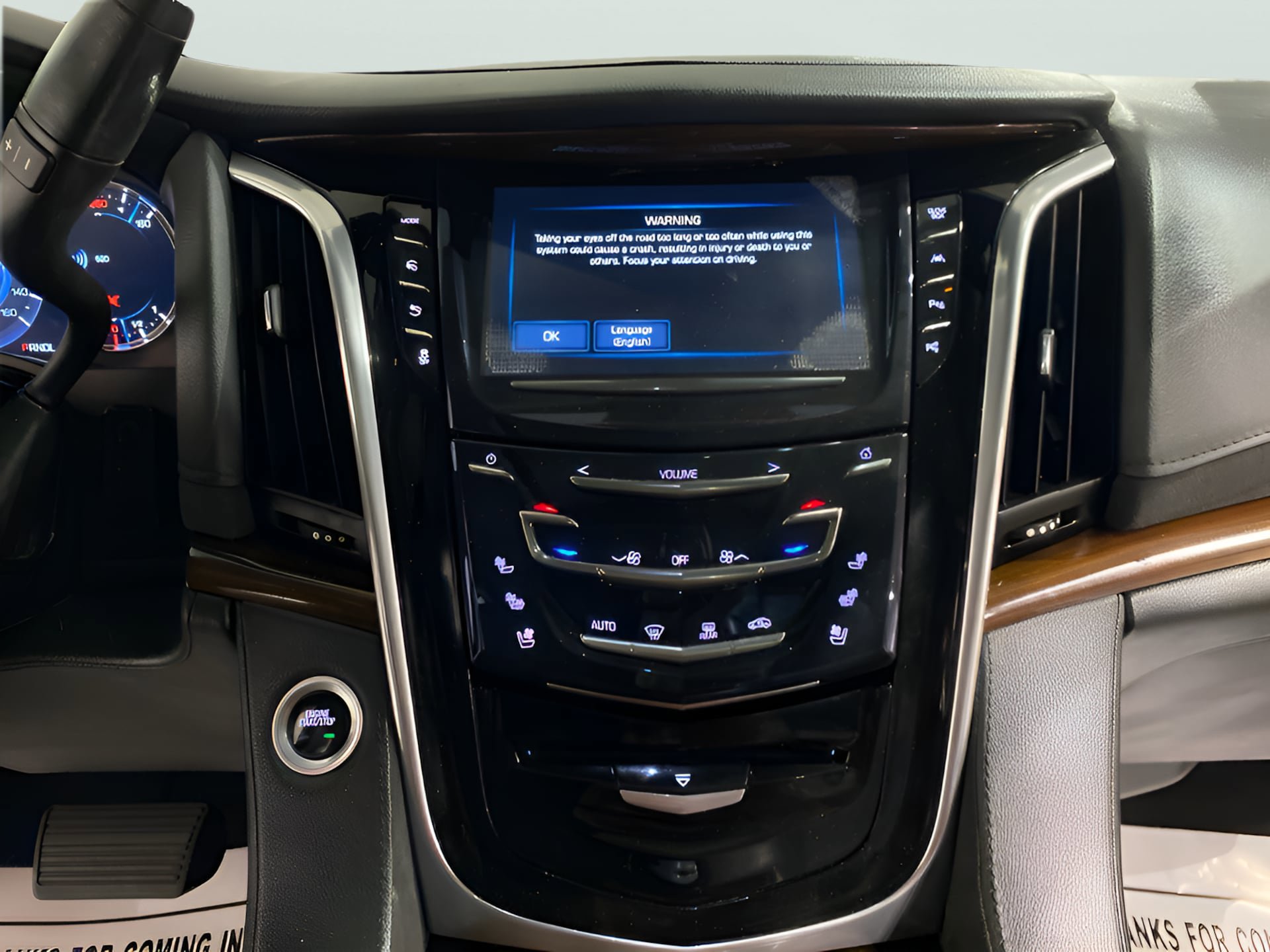 Used 2020 Cadillac Escalade Luxury RWD image 15
