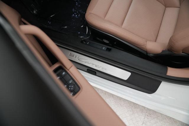 Certified 2023 Porsche 911 Carrera RWD image 18