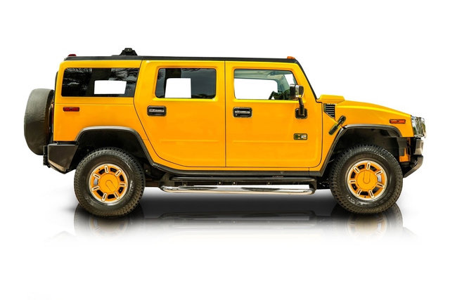 Used 2003 HUMMER H2 w/ Preferred Equipment Group image 2
