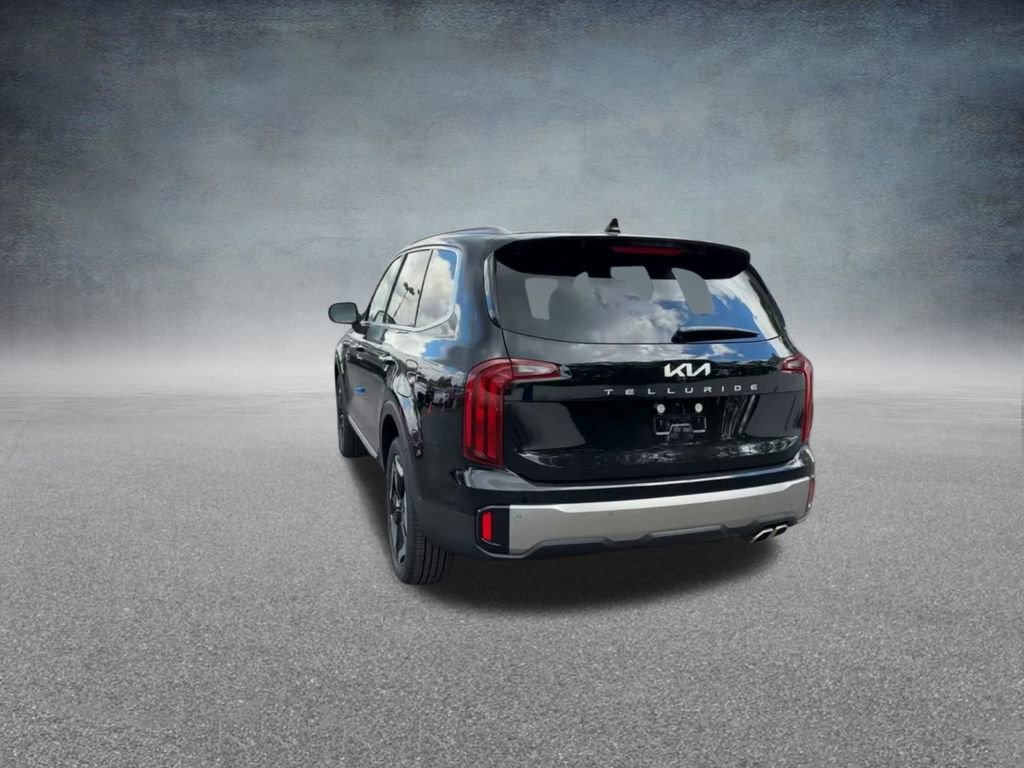 Used 2025 Kia Telluride S image 18