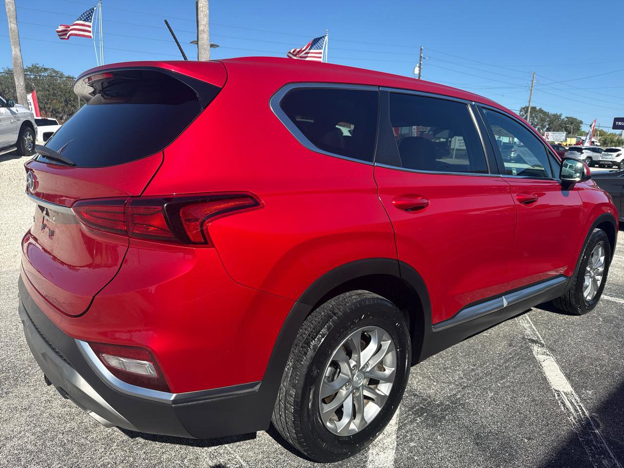 Used 2020 Hyundai Santa Fe SE image 5