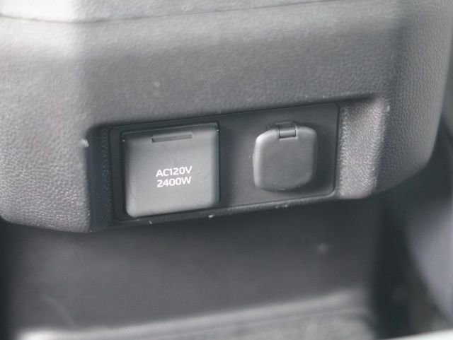 Certified 2025 Toyota Tacoma TRD Off-Road AWD/4WD image 43