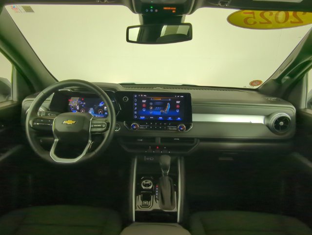 Used 2025 Chevrolet Colorado LT w/ Advanced Trailering Package AWD/4WD image 19
