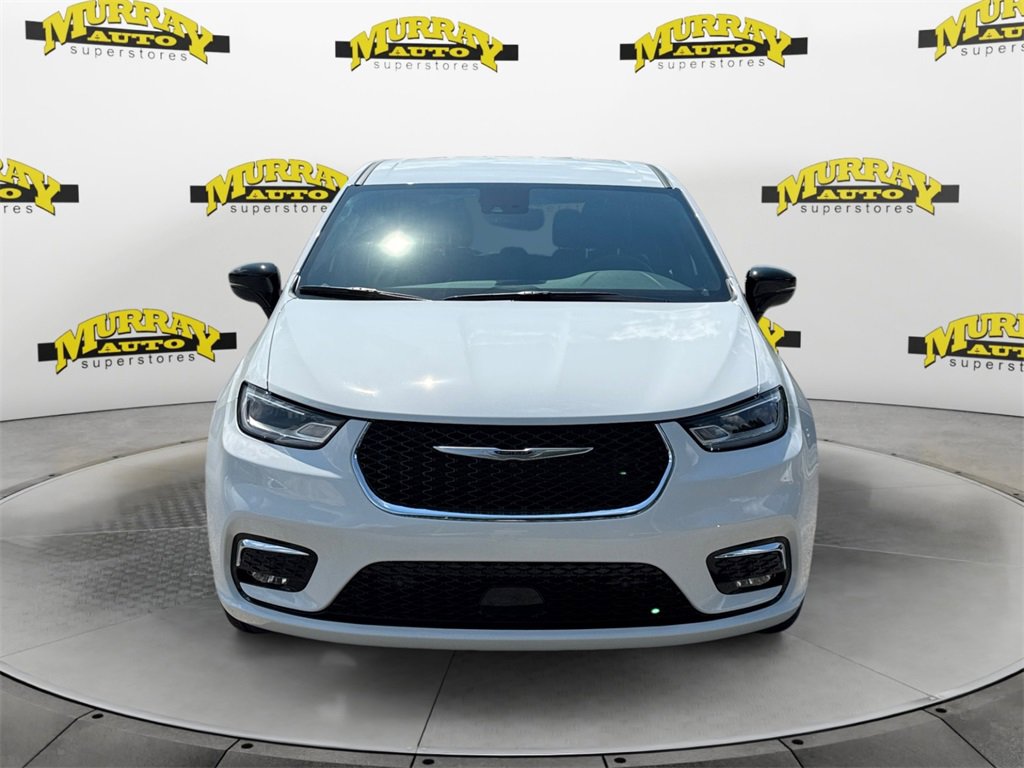 New 2026 Chrysler Pacifica Select image 8