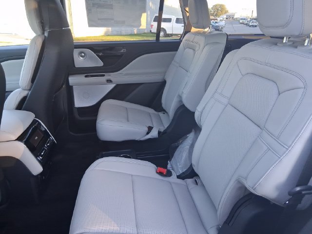 New 2027 Lincoln Aviator Reserve AWD/4WD image 20