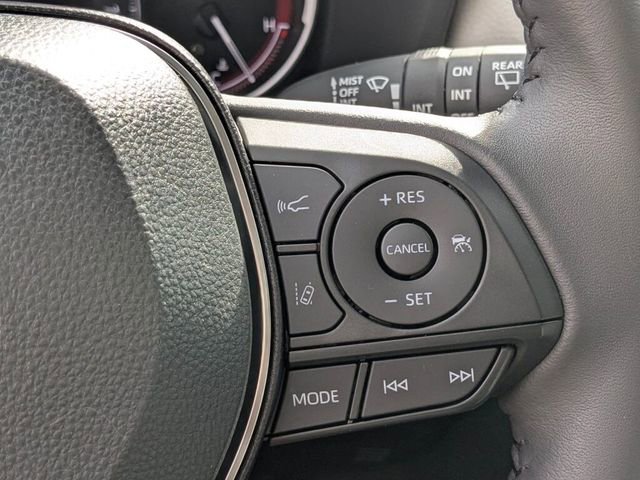 Used 2025 Toyota RAV4 XLE Premium image 19