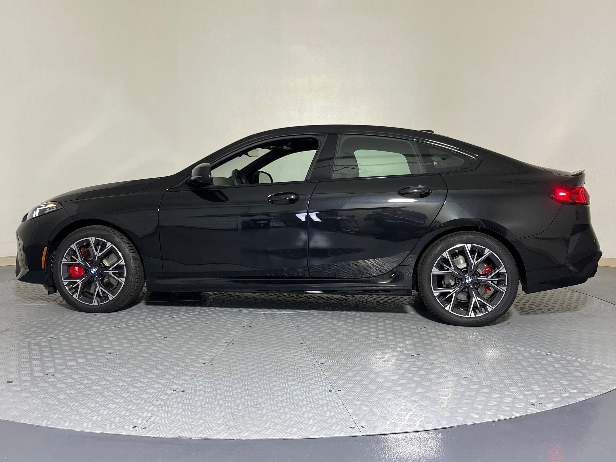 Used 2025 BMW 228i xDrive w/ Premium Package AWD/4WD image 2