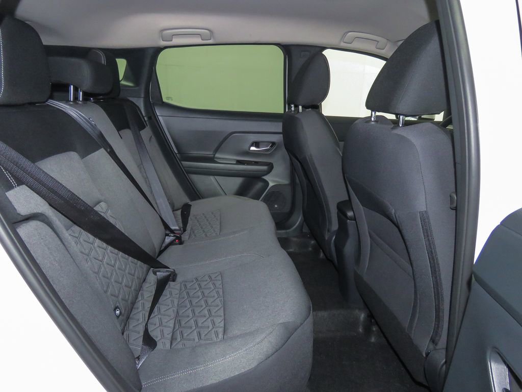 Certified 2025 Nissan Kicks SV image 29