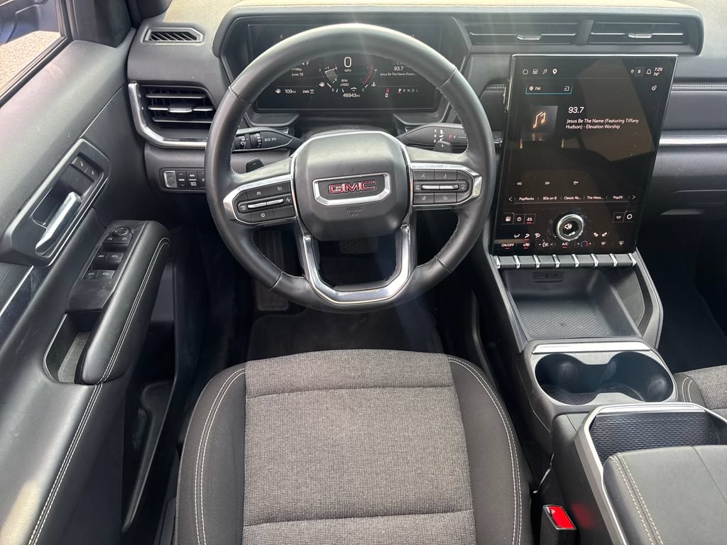 Used 2025 GMC Terrain Elevation w/ Black Edition AWD/4WD image 15