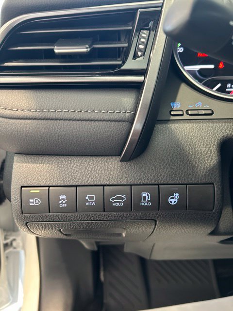 Used 2021 Toyota Camry XLE w/ Navigation Upgrade Package FWD image 10