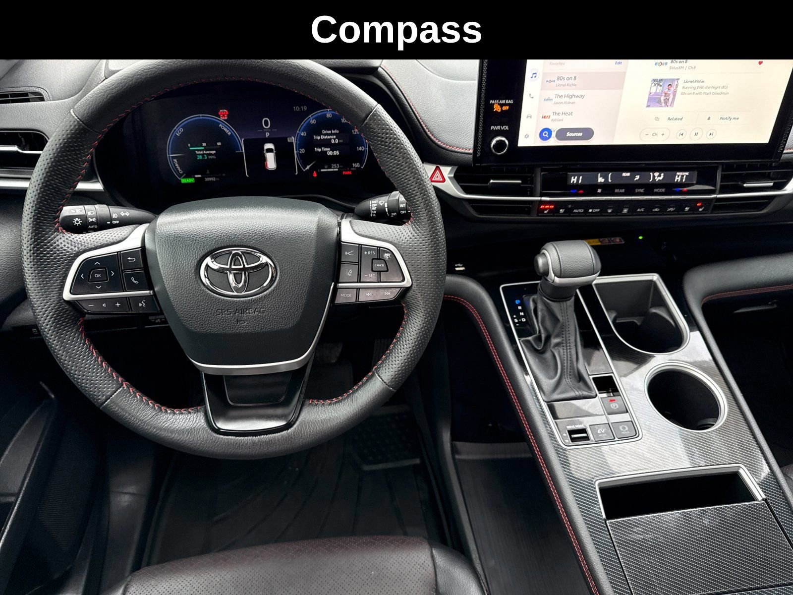 Used 2025 Toyota Sienna XSE w/ XSE Premium Package image 14