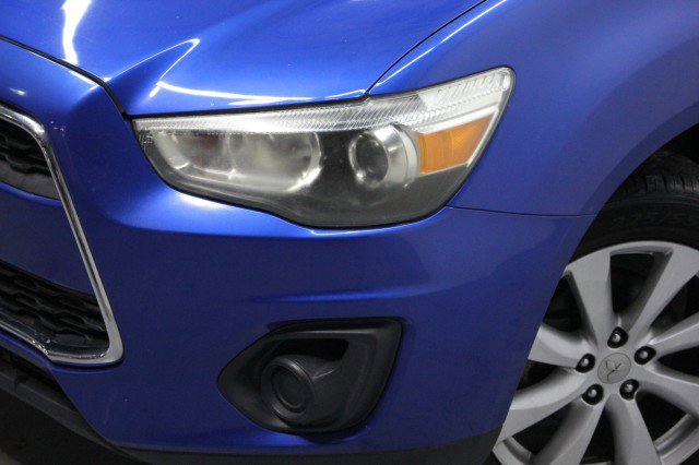 Used 2015 Mitsubishi Outlander Sport ES image 2
