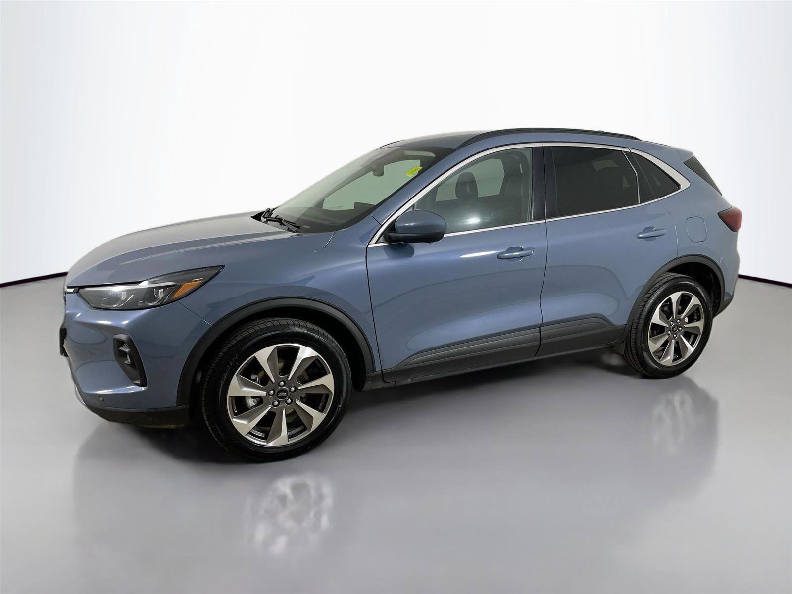 Used 2024 Ford Escape Platinum image 8