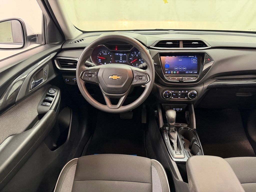 Used 2021 Chevrolet TrailBlazer LT w/ Convenience Package FWD image 27
