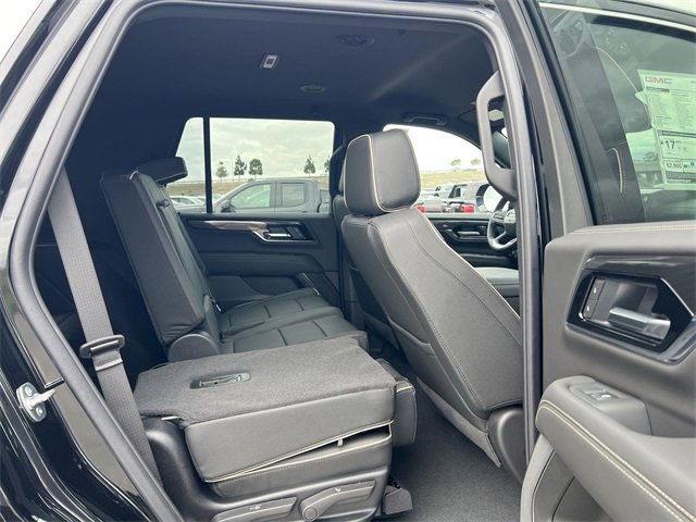 New 2026 GMC Yukon Elevation image 29