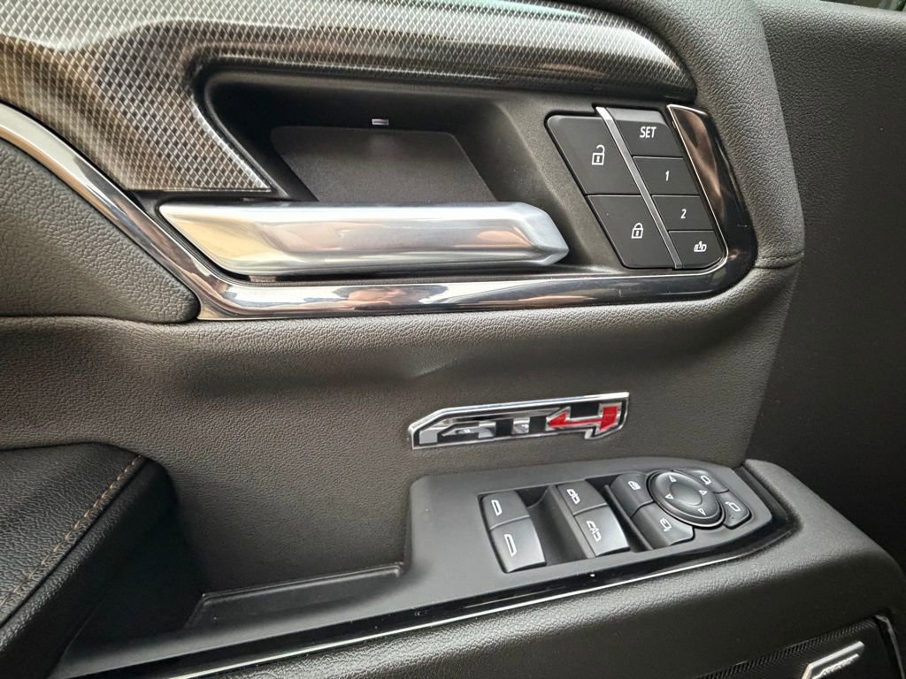 Used 2024 GMC Sierra 1500 AT4 w/ Technology Package image 27