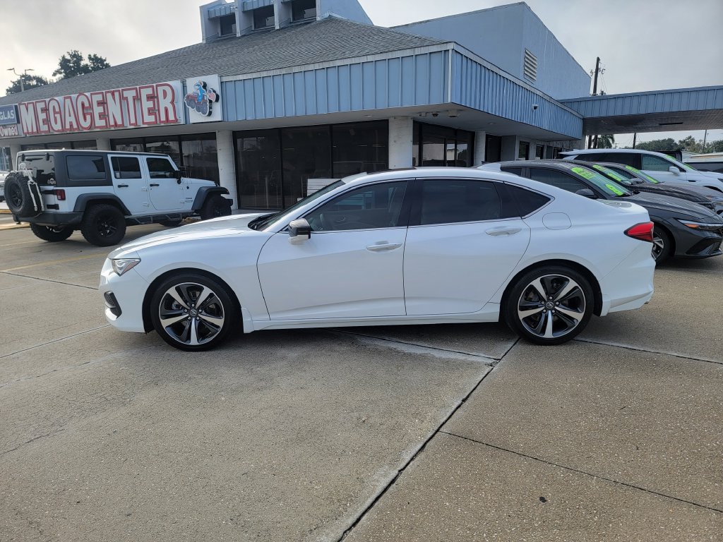 Used 2025 Acura TLX w/ Technology Package FWD image 2