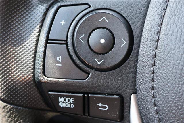 Used 2015 Toyota Corolla LE FWD image 14