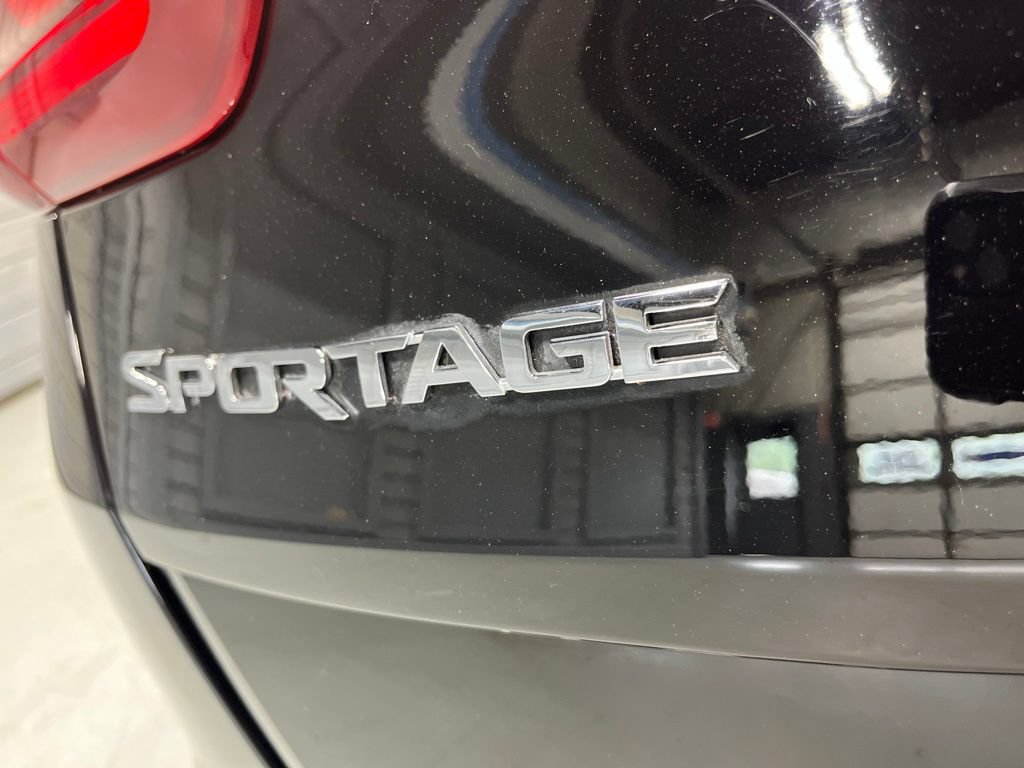 Used 2022 Kia Sportage LX AWD/4WD image 35