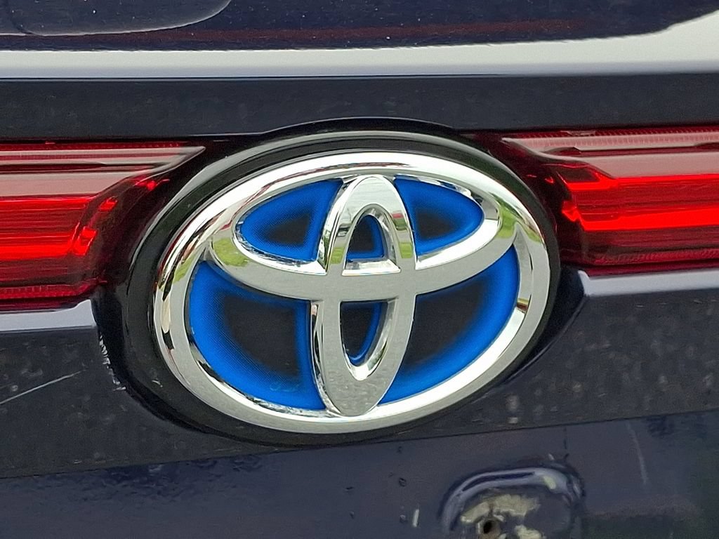 Used 2023 Toyota Venza XLE AWD/4WD image 35