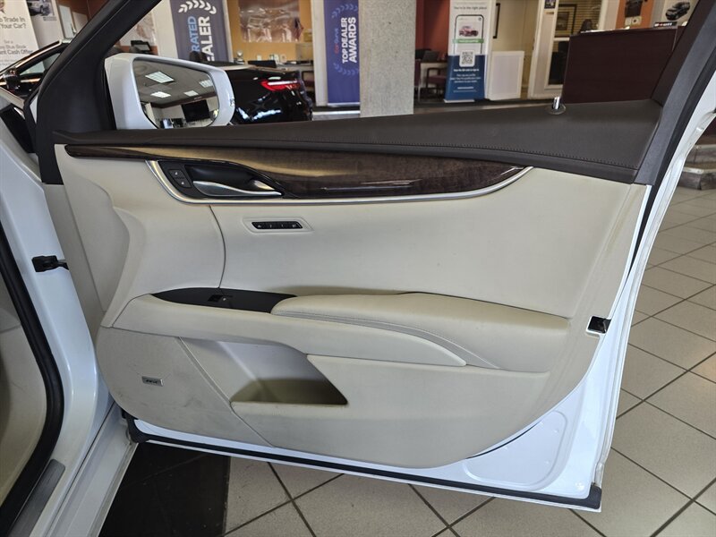 Used 2016 Cadillac XTS Premium FWD image 13