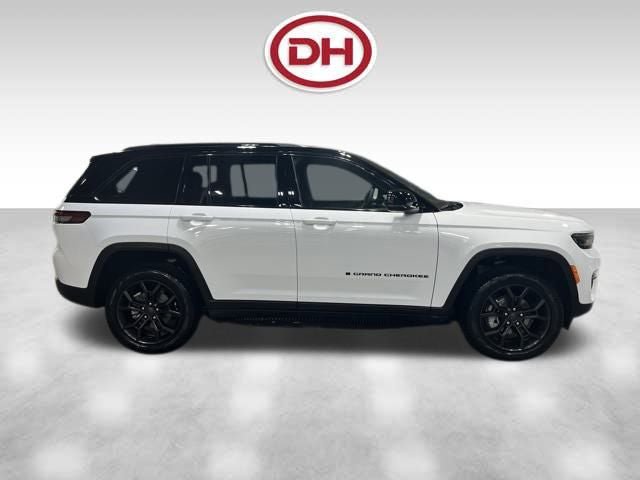 New 2025 Jeep Grand Cherokee Limited w/ Trailer Tow Package image 2