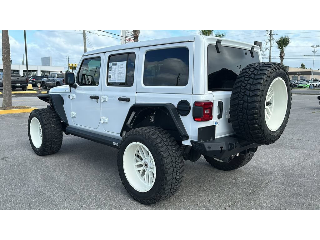 Used 2021 Jeep Wrangler Unlimited Sahara AWD/4WD image 4