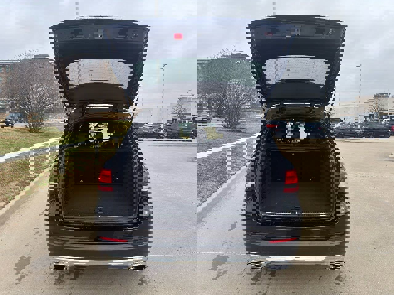 Used 2018 Mercedes-Benz GLC 300 image 6