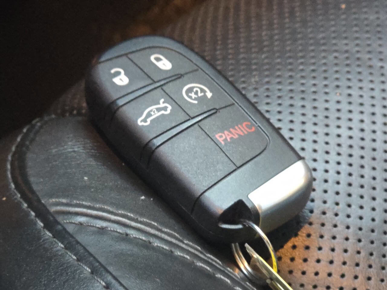 Used 2018 Dodge Challenger GT image 30