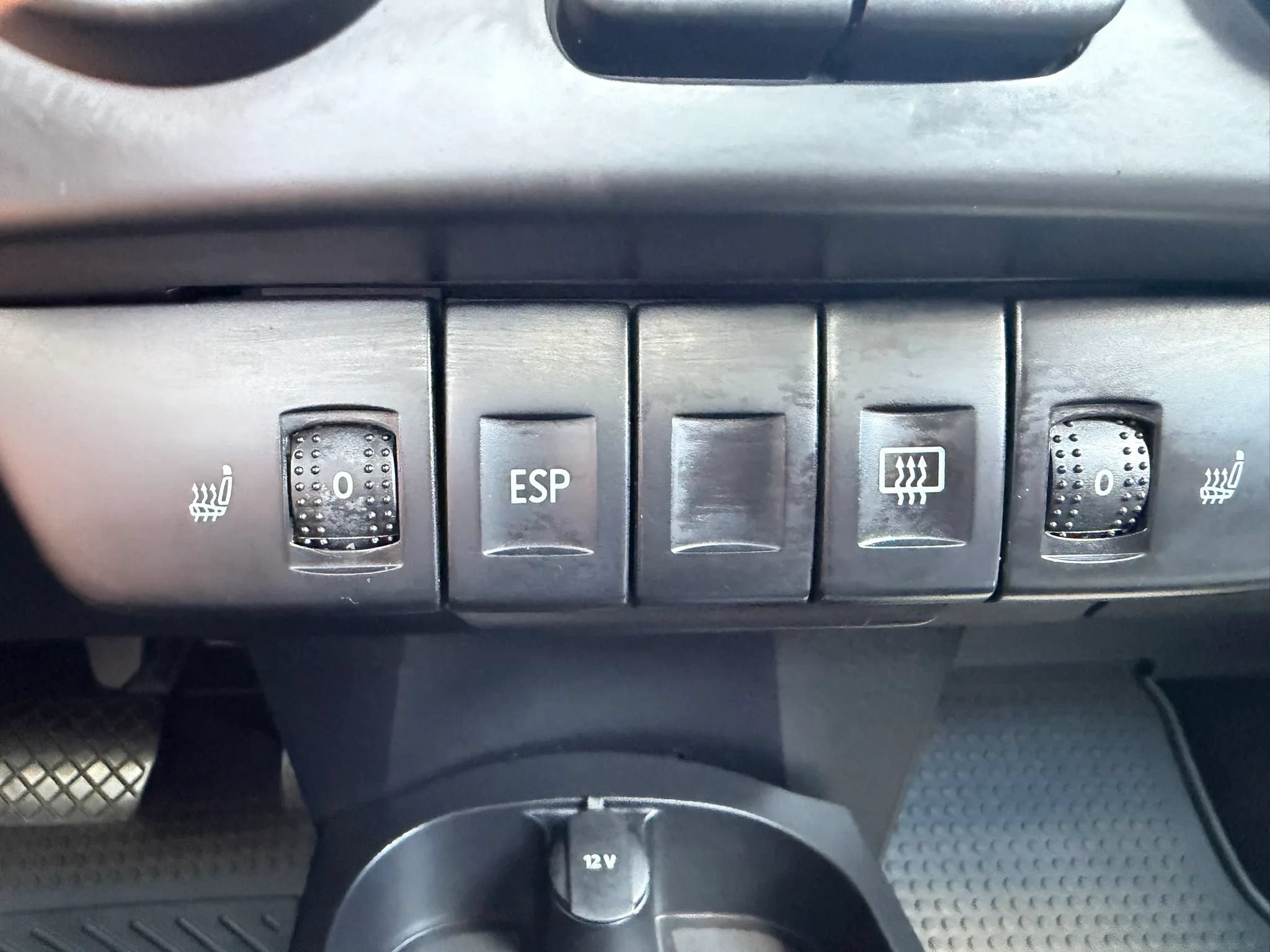 Used 2009 Volkswagen Beetle Coupe FWD image 36