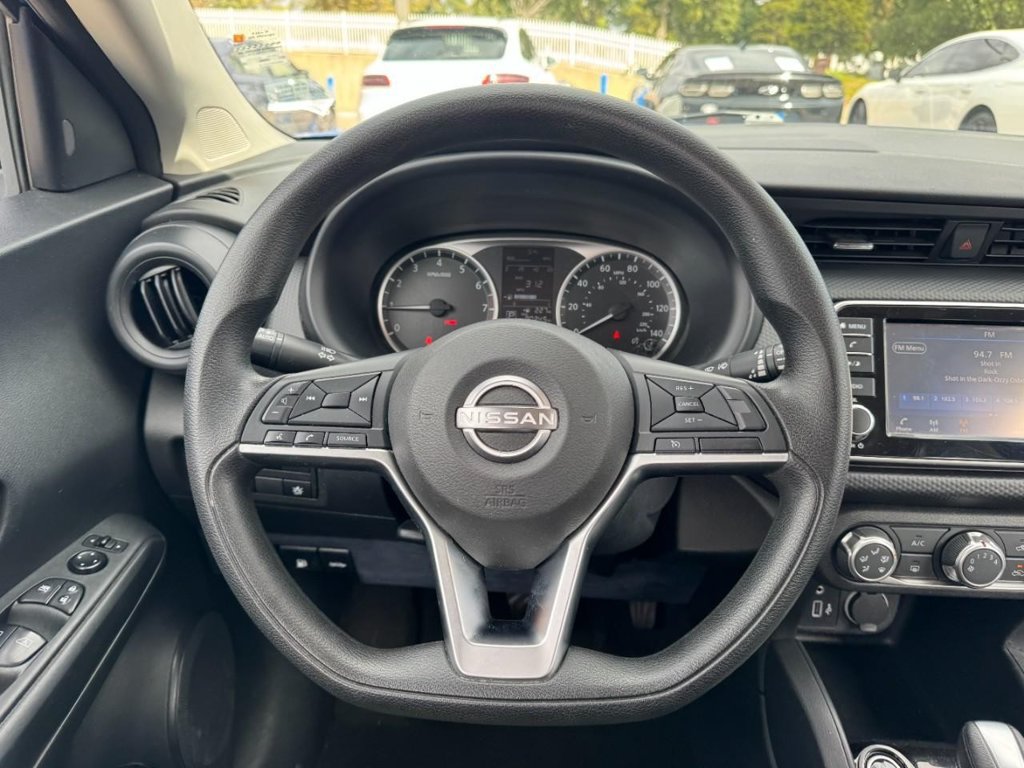 Used 2022 Nissan Kicks S FWD image 12