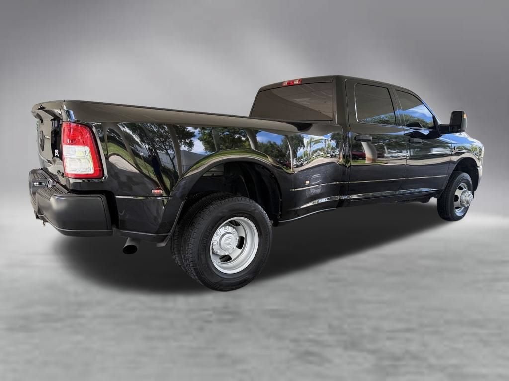 Used 2023 RAM 3500 Tradesman AWD/4WD image 3