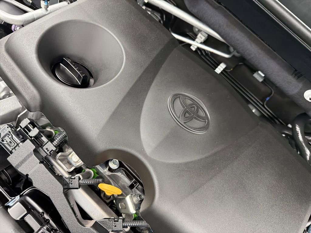 Used 2023 Toyota RAV4 Limited AWD/4WD image 30