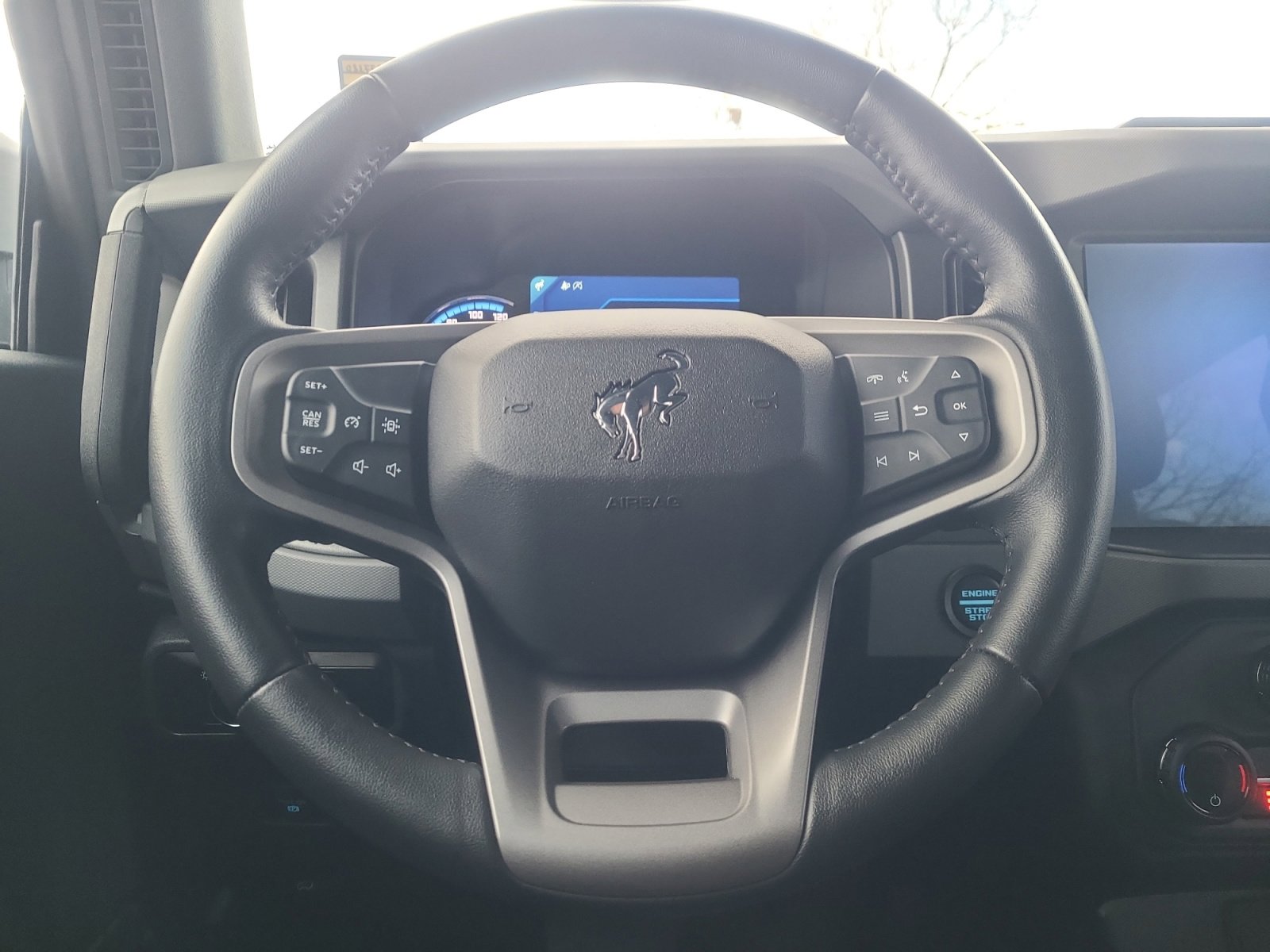 Certified 2024 Ford Bronco Everglades image 9