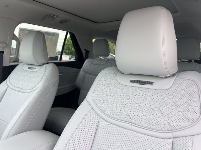 New 2026 Ford Explorer Platinum w/ LUX Leather Package AWD/4WD image 15