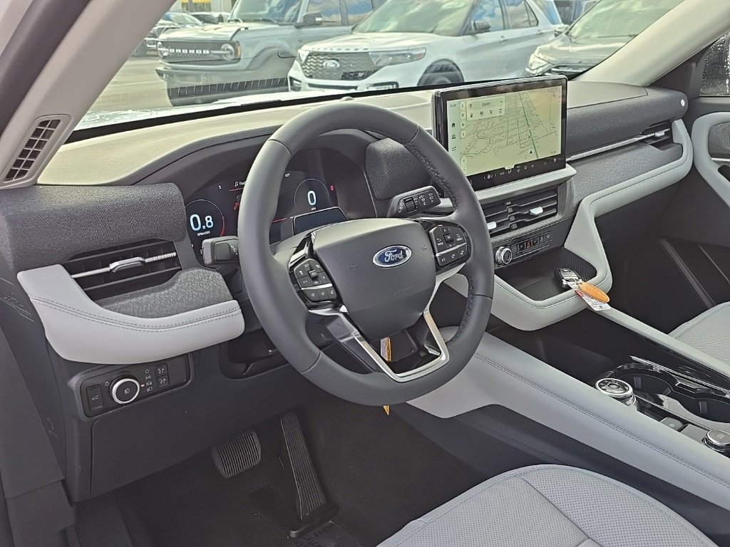 New 2026 Ford Explorer Platinum image 13