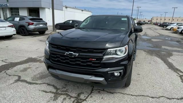 Used 2021 Chevrolet Colorado Z71 w/ Z71 Midnight Edition AWD/4WD image 5