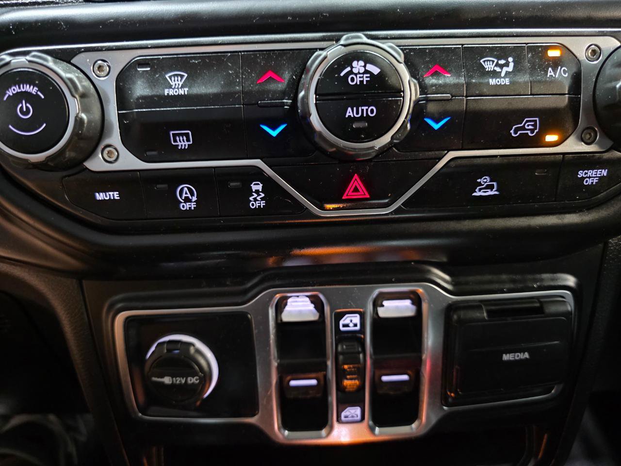 Used 2021 Jeep Gladiator Sport AWD/4WD image 33