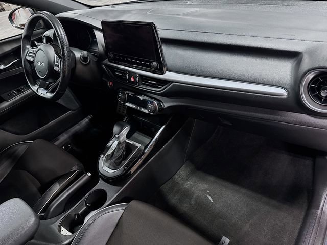 Used 2023 Kia Forte GT-Line image 31
