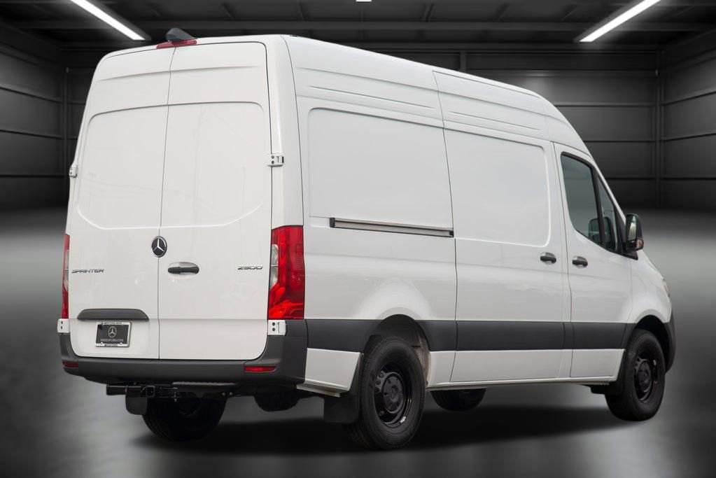 Used 2025 Mercedes-Benz Sprinter 2500 image 11